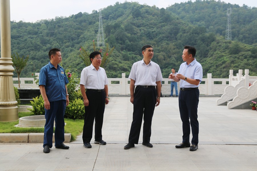 24-2018年8月，全省綠色礦山建設(shè)現(xiàn)場會在金徽股份召開，時任副省長李斌出席會議并做重要講話。.jpg
